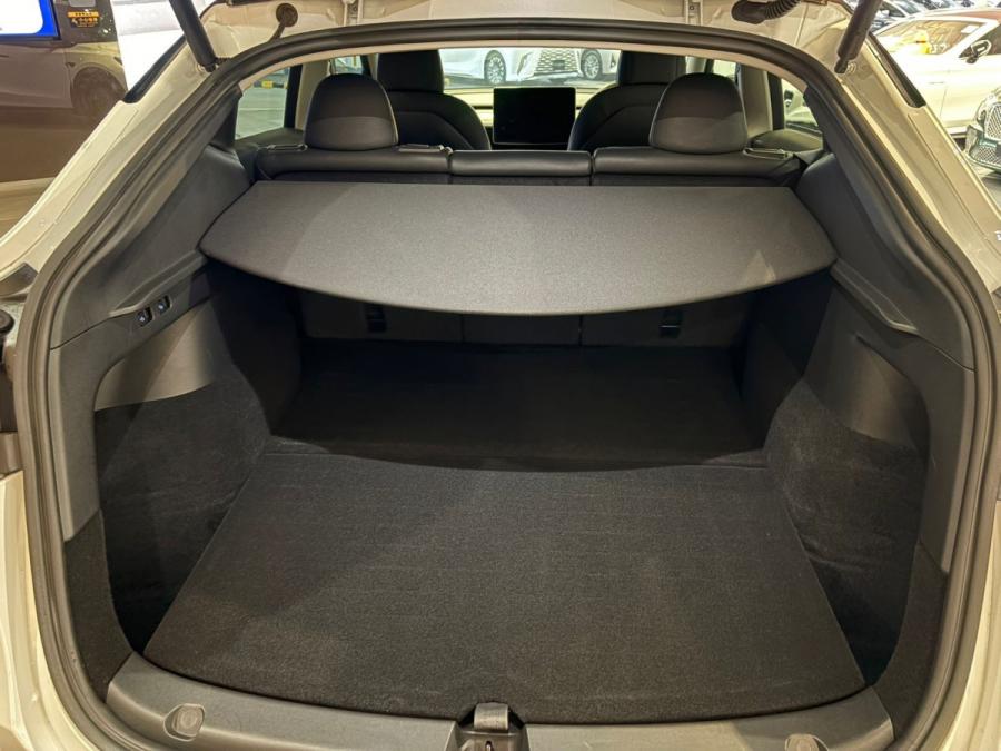 Model Y Performance - Image 6